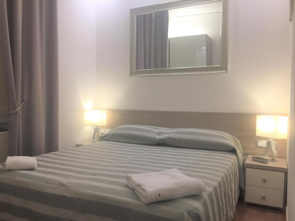 โฮเต็ล อลินารี Hotel ฟลอเรนซ์ ภายนอก รูปภาพ