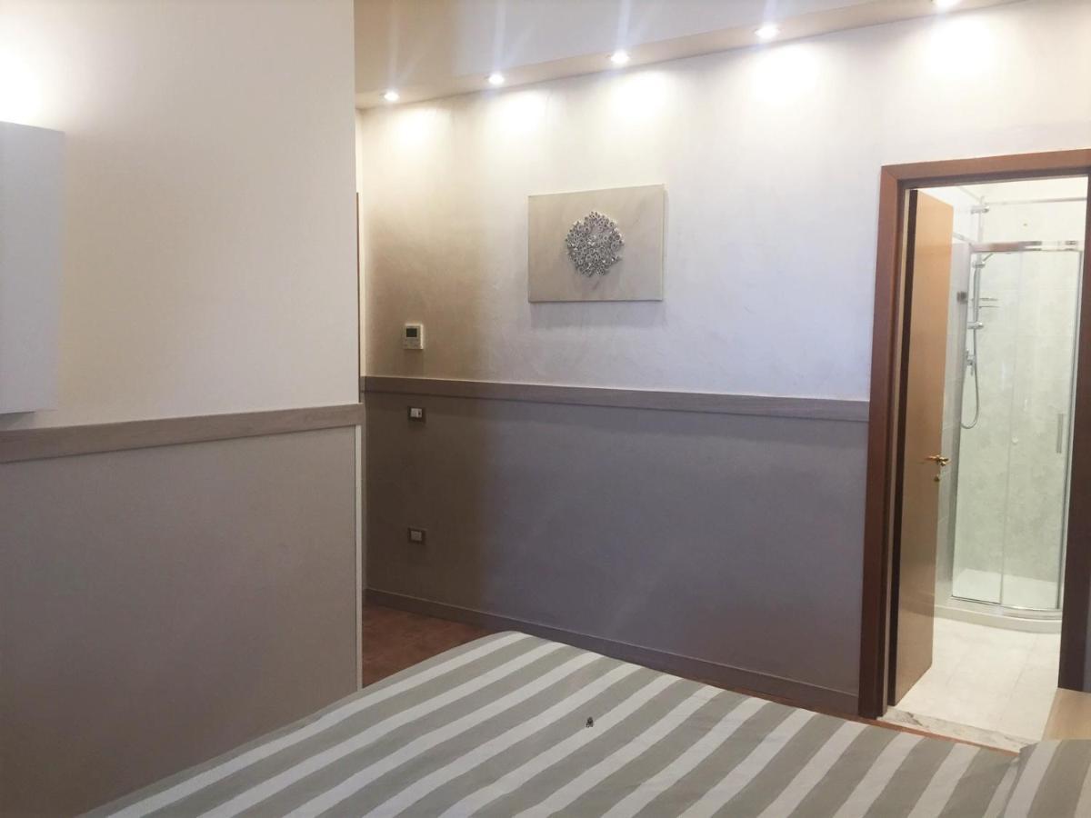 โฮเต็ล อลินารี Hotel ฟลอเรนซ์ ภายนอก รูปภาพ