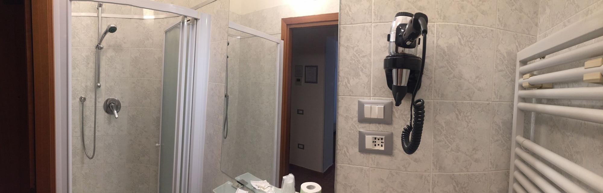 โฮเต็ล อลินารี Hotel ฟลอเรนซ์ ภายนอก รูปภาพ